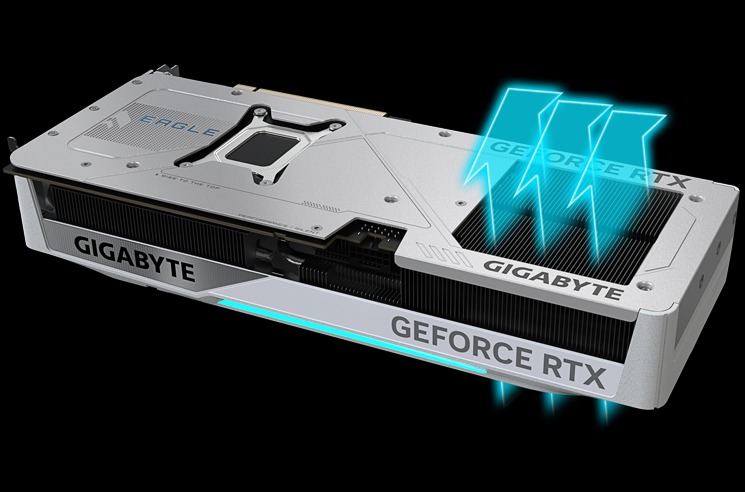GeForce RTX™ 5070 Ti EAGLE OC ICE SFF 16G - Image 8