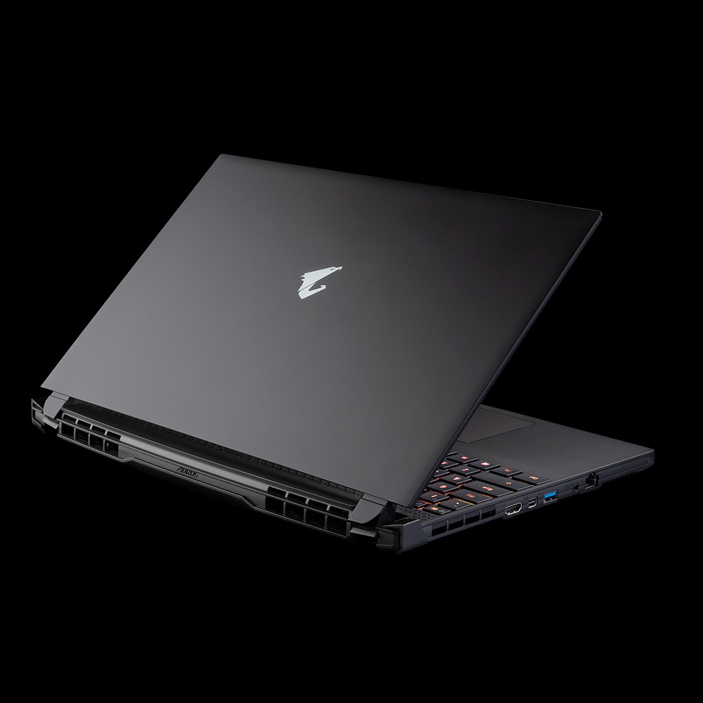 AORUS 15G (RTX 30 Series) - Image 2